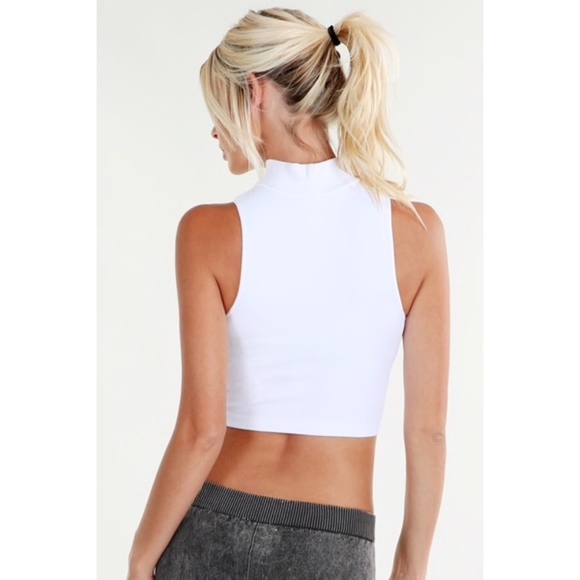 White Ribbed Mock Neck Fitted Crop Top - Picture 4 of 6